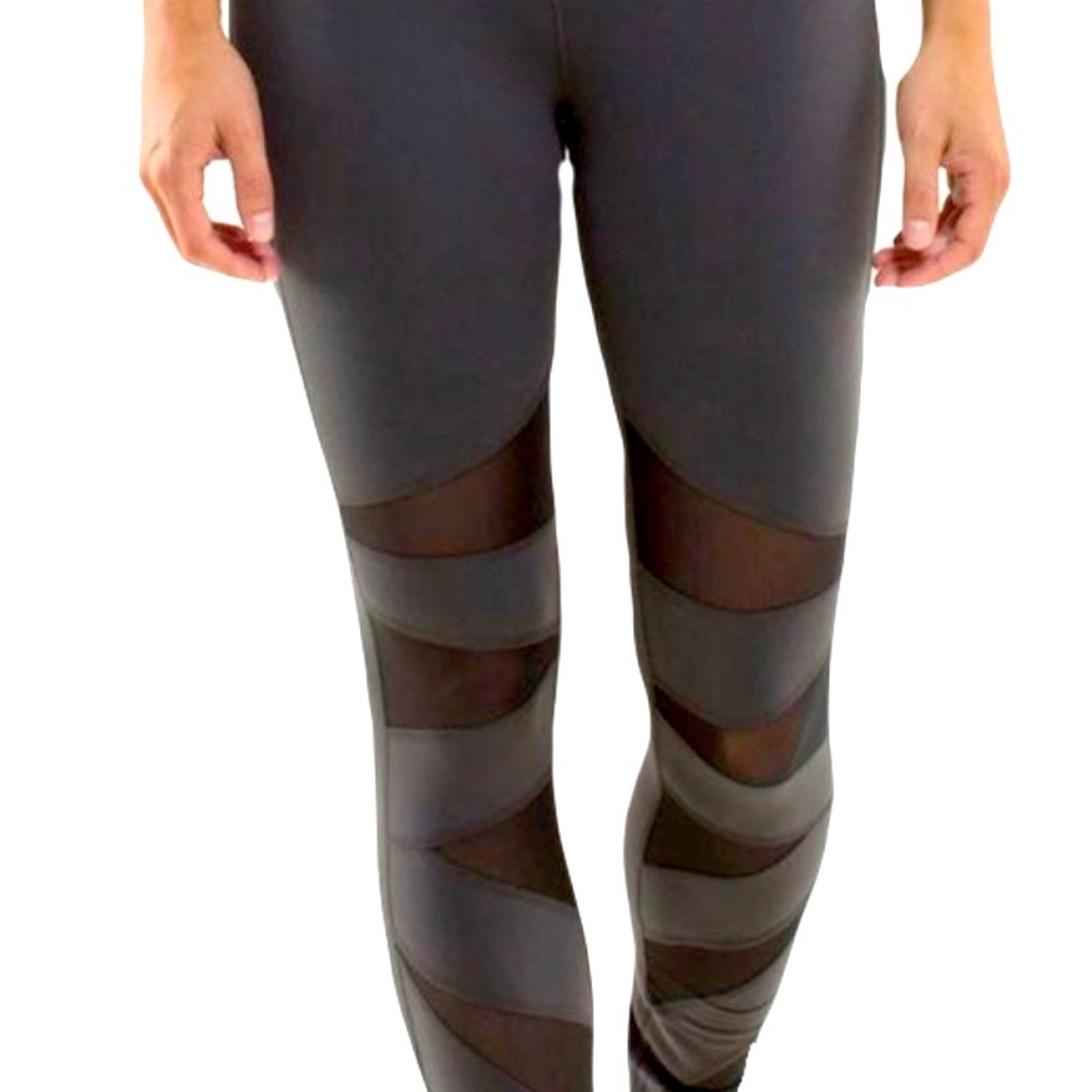 Lululemon Tech Mesh Tight in Soot/ Black Size 4